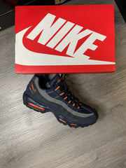 Nike Air Max 95 Navy Retro Logo
