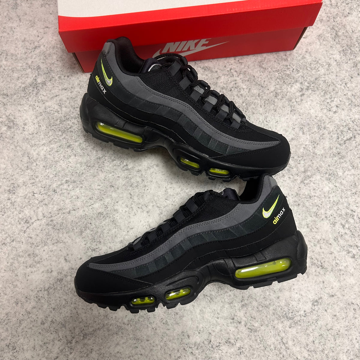 Nike Air Max 95 RETRO LOGO