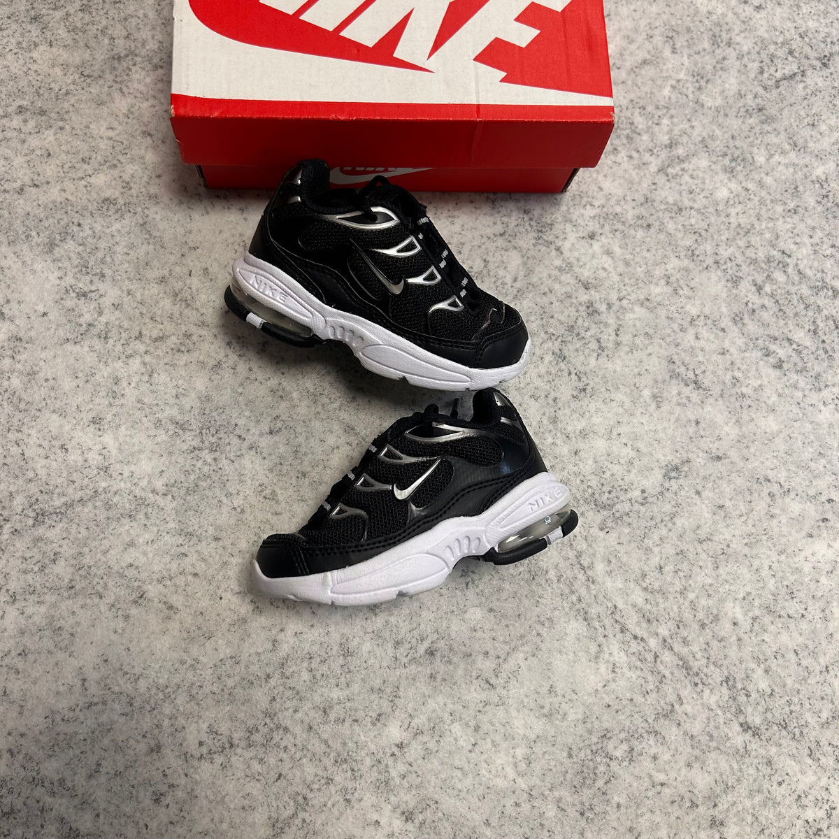 Nike Air Max Plus TN (infants) BLACK/SILVER
