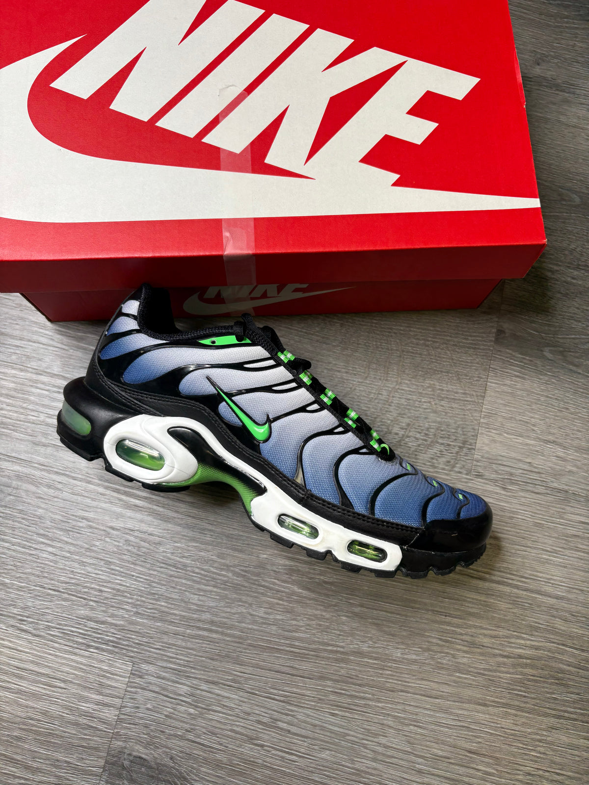 Nike Air Max Plus TN SCREAM GREEN