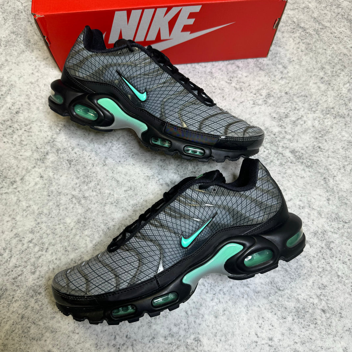 Nike Air Max Plus TN Tiffany Grid